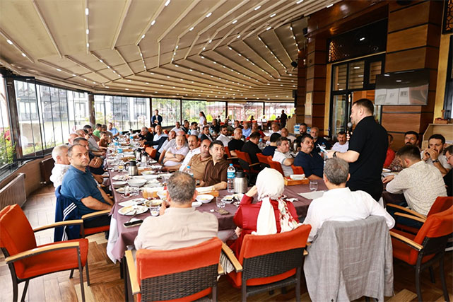 Samsun'da-AK-Parti,-İlkadım-ilçe-mahalle-başkanlarını-topladı!