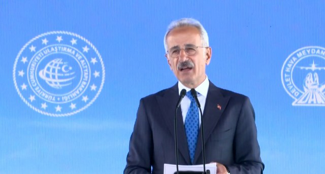 Samsun Çarşamba Havalimanına yeni terminal binasının temeli atıldı!